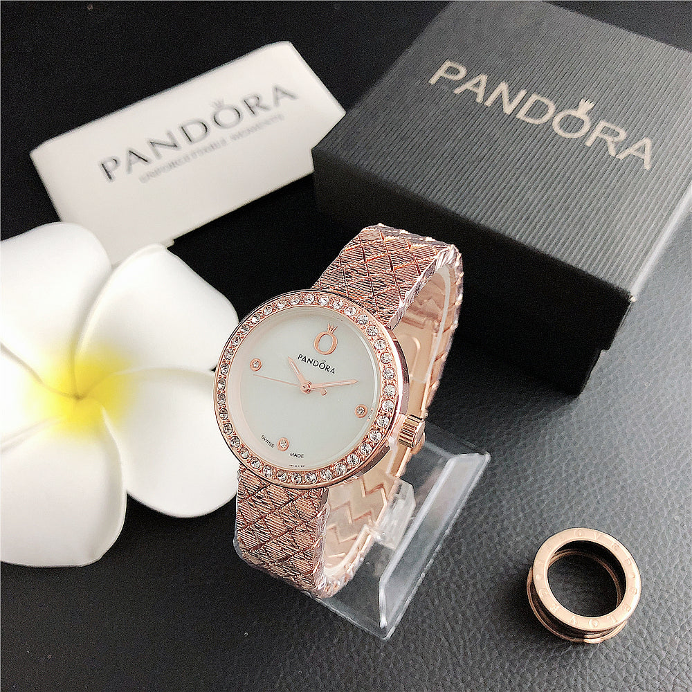 P A N D O R A Royale Marbeli™ – Die Zeit trägt Luxus