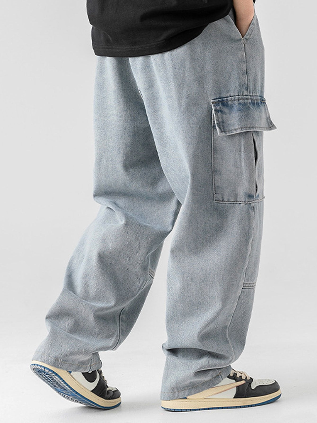 Comfort Fit Straight Leg Cargo Jeans with Elastic Waist